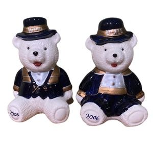 Winn-Dixie 2006 Christmas Bear Salt & Pepper Shakers